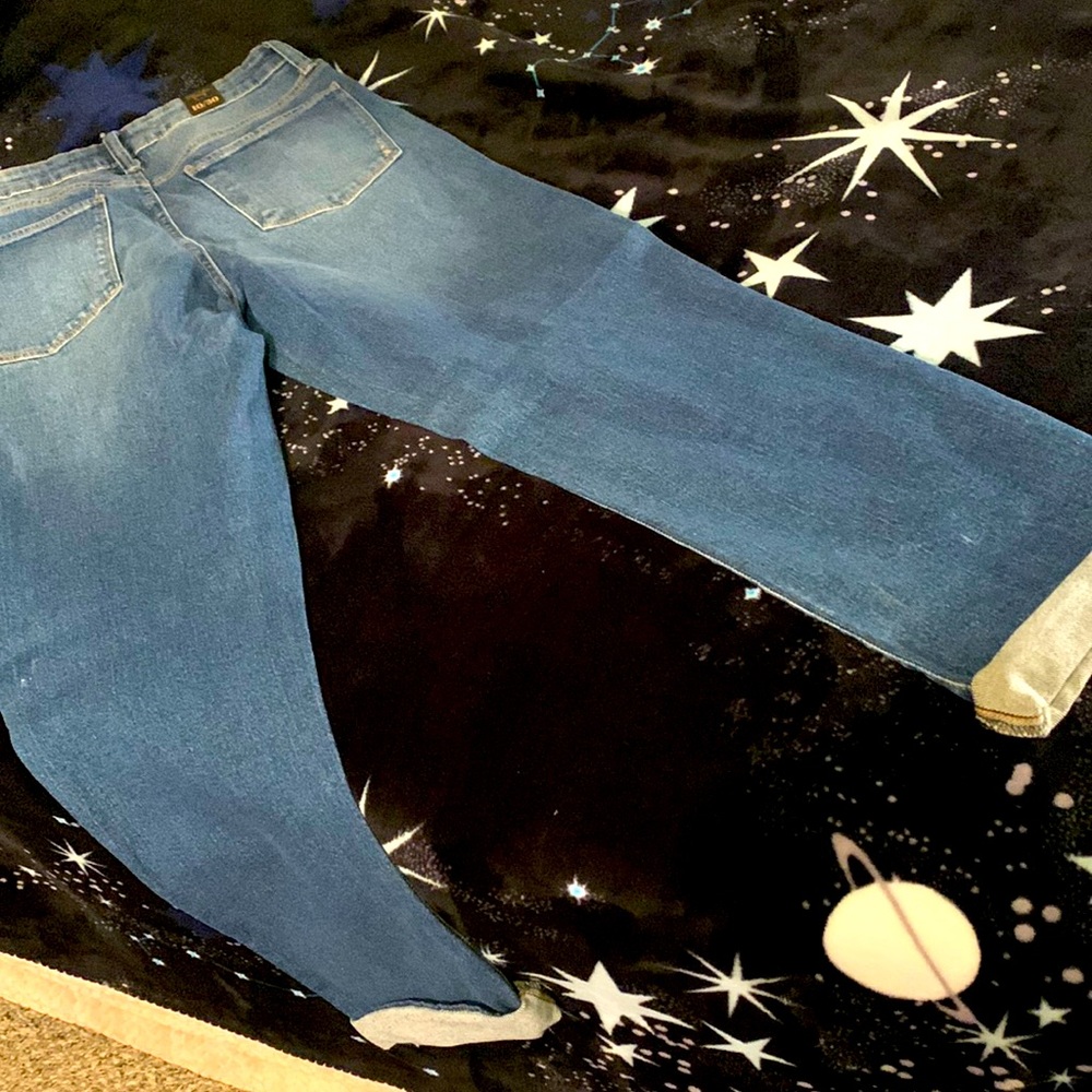 Brand new women’s size 10 length 30 Rachael Roy jeans stretch